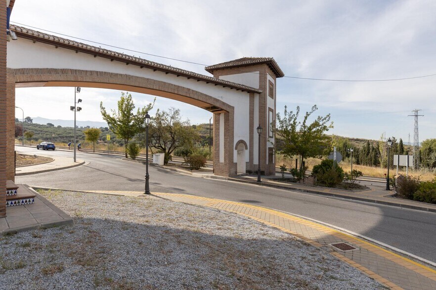 Urbanización Aben Humeya, 4, Jun, Granada à vendre - Photo de l’immeuble – Image 3 sur 14