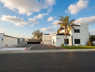 Plus de détails pour 2008 W Dorothea Ave, Visalia, CA - Local commercial à vendre