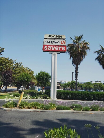 4950 Almaden Expy, San Jose, CA à louer - Photo de l’enseigne sur pylône – Image 2 sur 7
