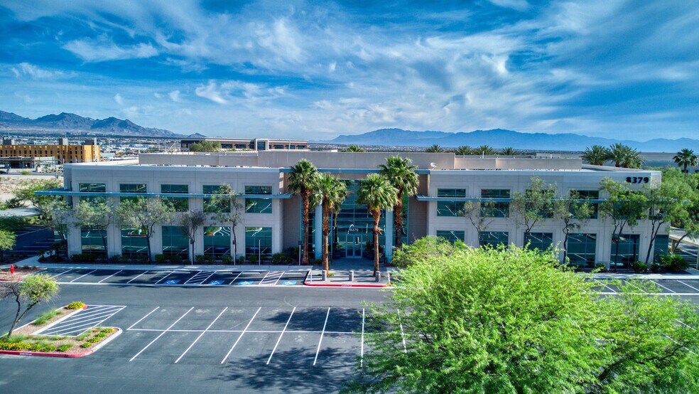 8379 W Sunset Rd, Las Vegas, NV à louer - Photo de l’immeuble – Image 3 sur 12