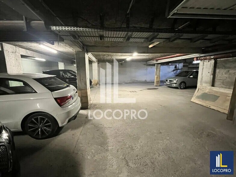 Local commercial dans Saint-Laurent-du-Var à louer - Photo de l’immeuble – Image 3 sur 3