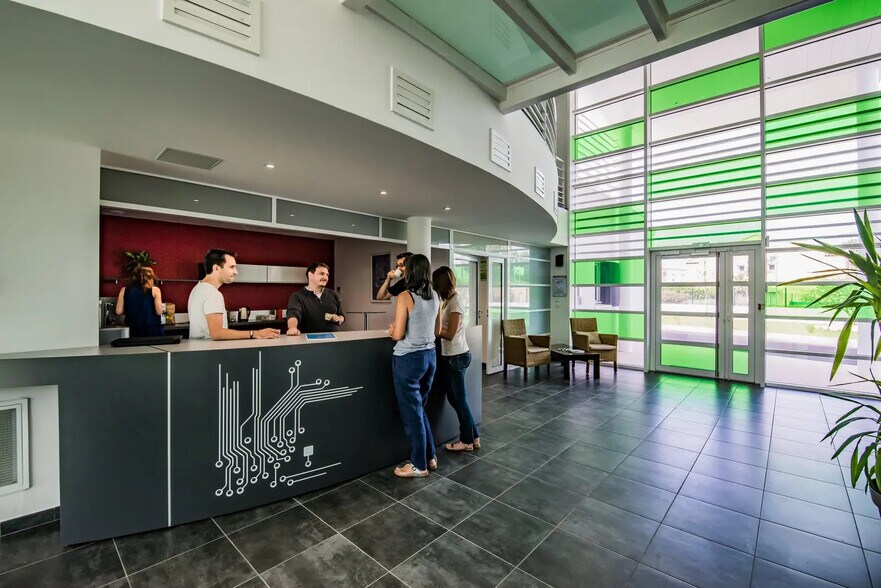 707 Chemin Du Quintin, Salon-de-Provence à louer - Hall d’entrée – Image 3 sur 10