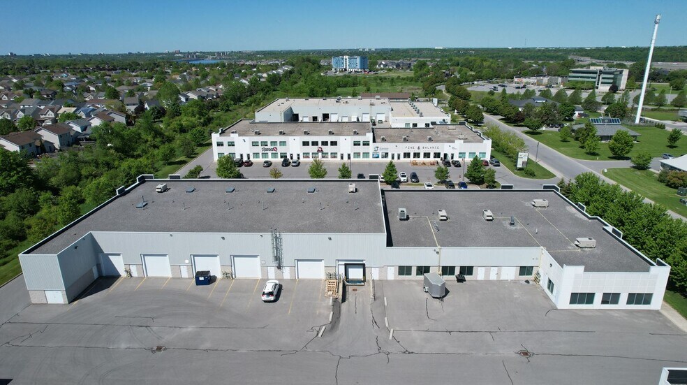 683 Innovation Dr, Kingston, ON à louer - Photo de l’immeuble – Image 2 sur 6