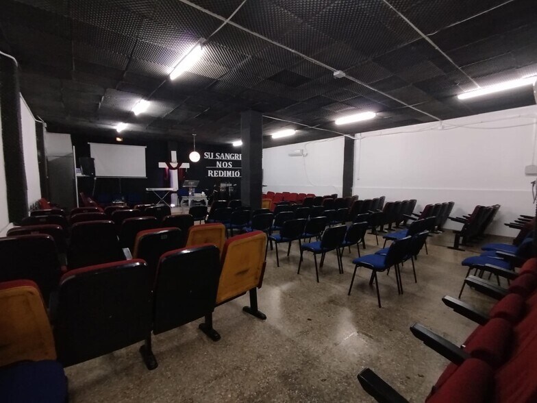 Industriel/Logistique dans Elda, Alicante à vendre - Photo intérieure – Image 2 sur 4