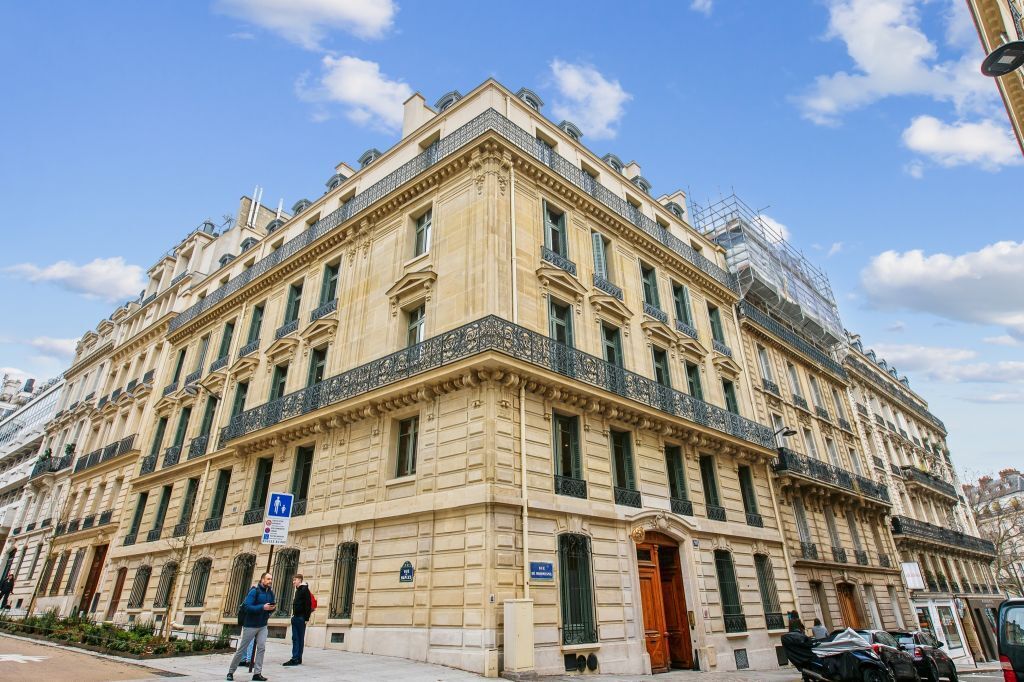 90 Rue De Miromesnil, Paris à louer Photo de l’immeuble– Image 1 sur 10
