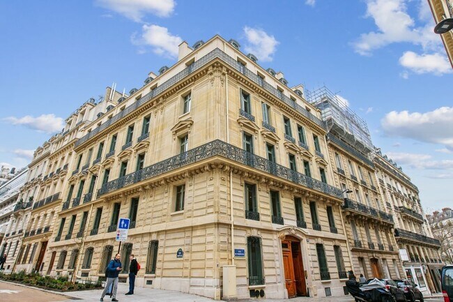 Plus de détails pour 90 Rue De Miromesnil, Paris - Coworking à louer