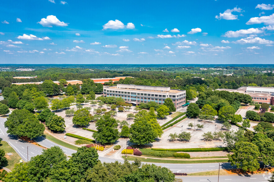 11650 Johns Creek Pky, Johns Creek, GA à louer - Aérien – Image 3 sur 7