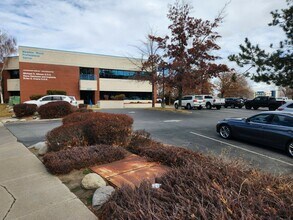 5220 Neil Rd, Reno, NV à louer Photo intérieure– Image 2 sur 18