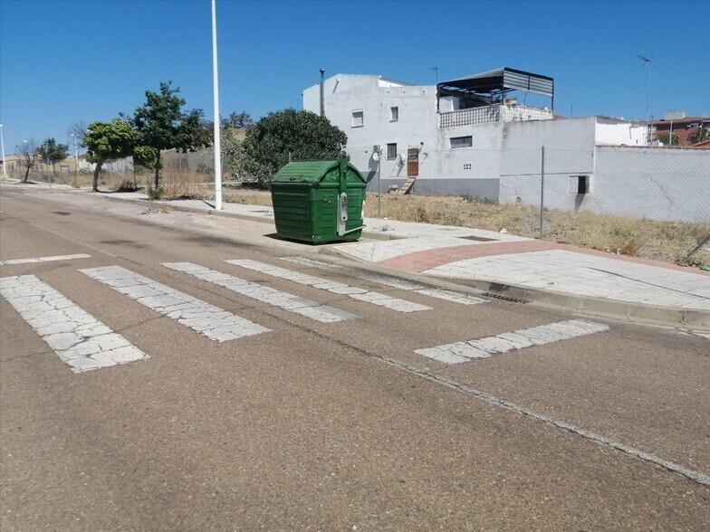 Camino Viejo de Mirandilla, Mérida, Badajoz à vendre - Photo principale – Image 3 sur 15