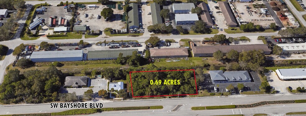 1738-1750 SW Bayshore Blvd, Port Saint Lucie, FL à vendre - Photo de l’immeuble – Image 1 sur 5