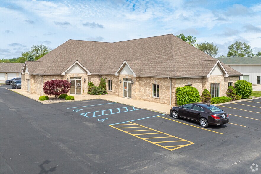 12712 Wicker Ave, Cedar Lake, IN à louer - Photo principale – Image 1 sur 1