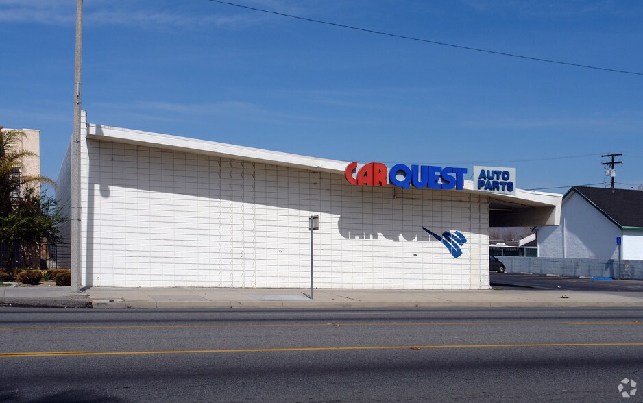 740 W Florida Ave, Hemet, CA à vendre - Photo de l’immeuble – Image 2 sur 2
