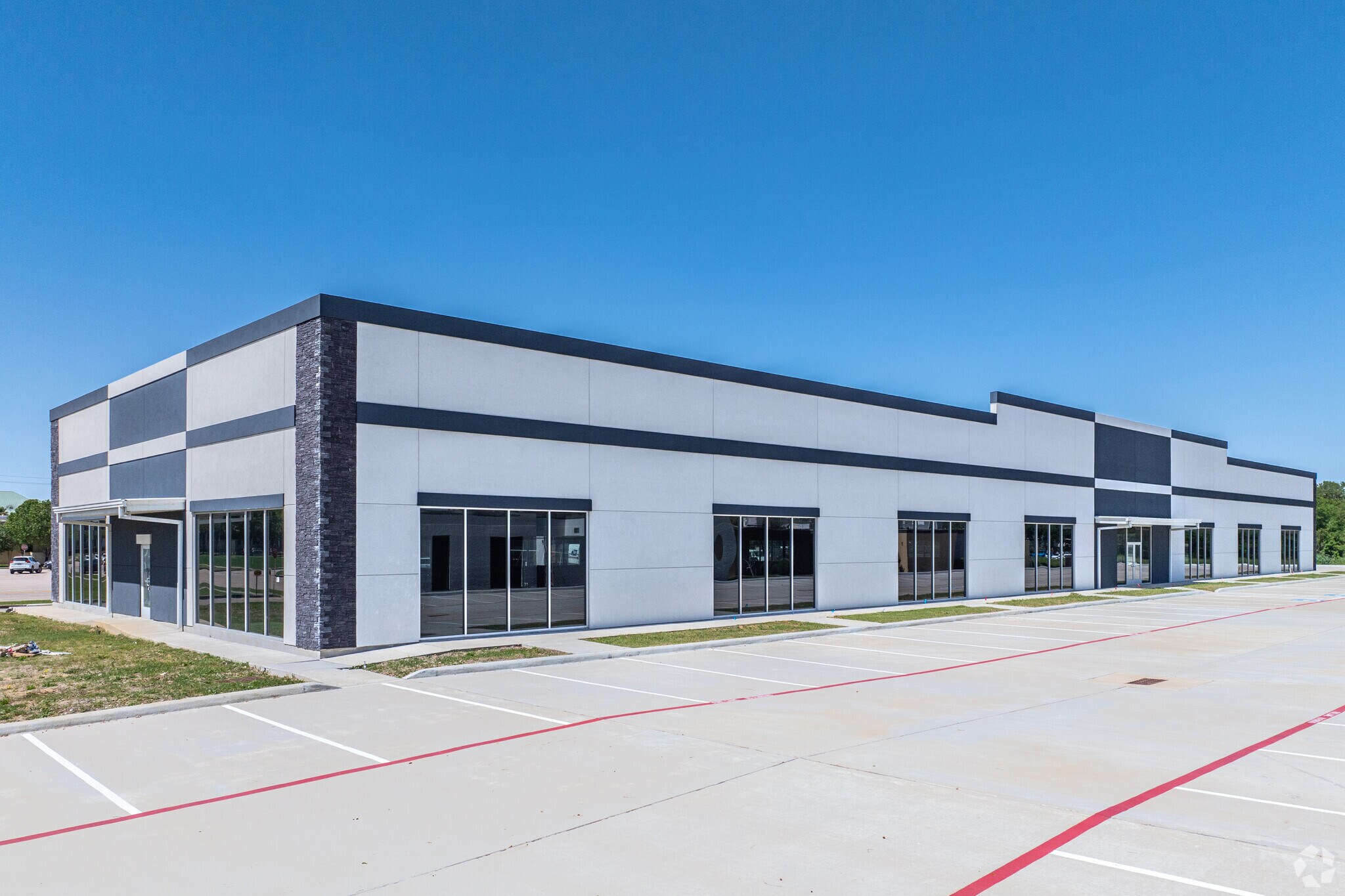 17085 - 17087 N Texas Ave, Webster, TX à louer Photo de l’immeuble– Image 1 sur 9