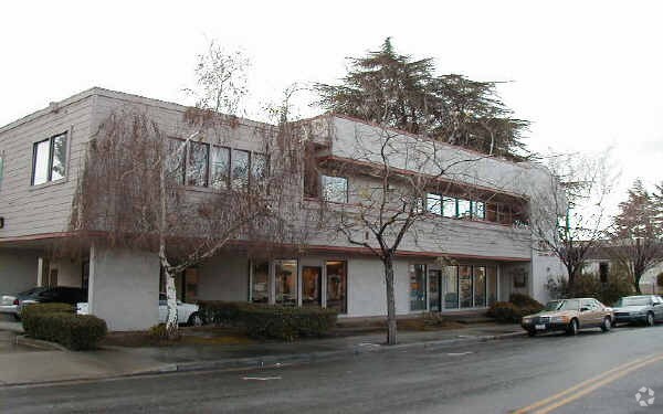 150 E Campbell Ave, Campbell, CA à louer - Photo de l’immeuble – Image 2 sur 23