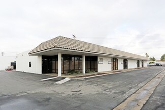 Plus de détails pour 2700 S Main St, Santa Ana, CA - Local d'activités à louer