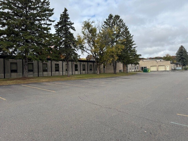 225 S 28th Ave, Wausau, WI à vendre - Photo de l’immeuble – Image 2 sur 15