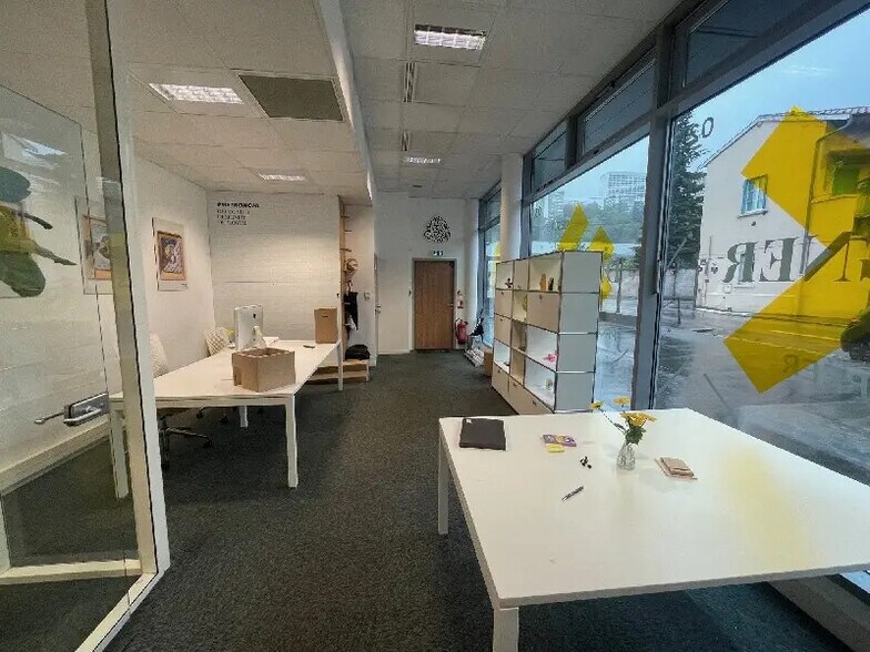 Bureau dans Lyon à louer - Photo de l’immeuble – Image 2 sur 8