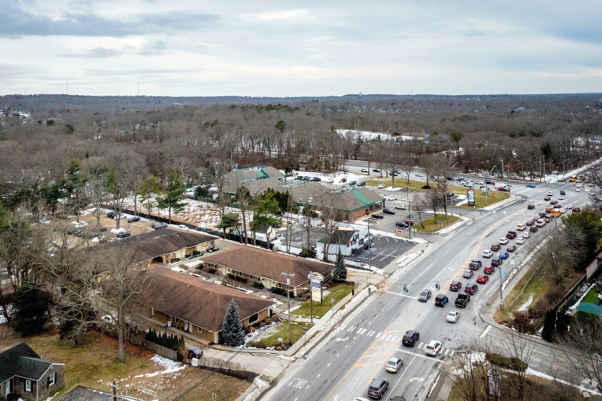 248-260 Middle Country Rd, Selden, NY à louer Aérien– Image 1 sur 2