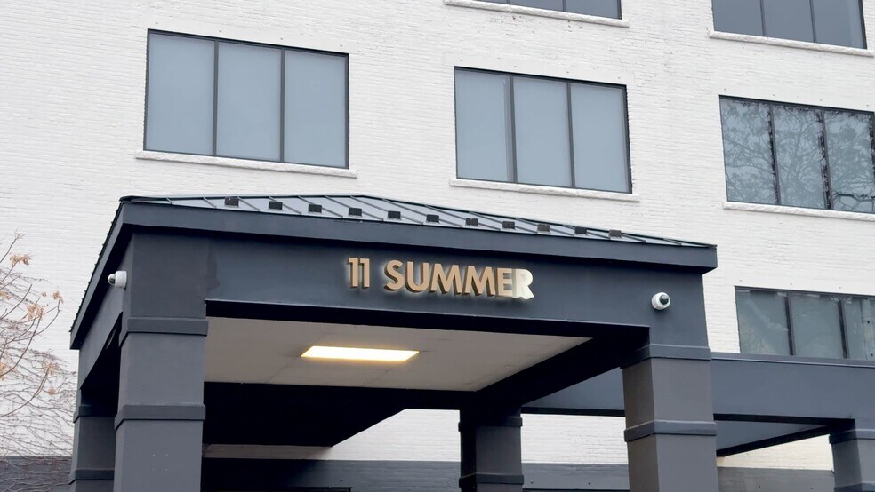11 Summer St, Buffalo, NY à vendre - Vidéo sur l’annonce professionnelle – Image 2 sur 14