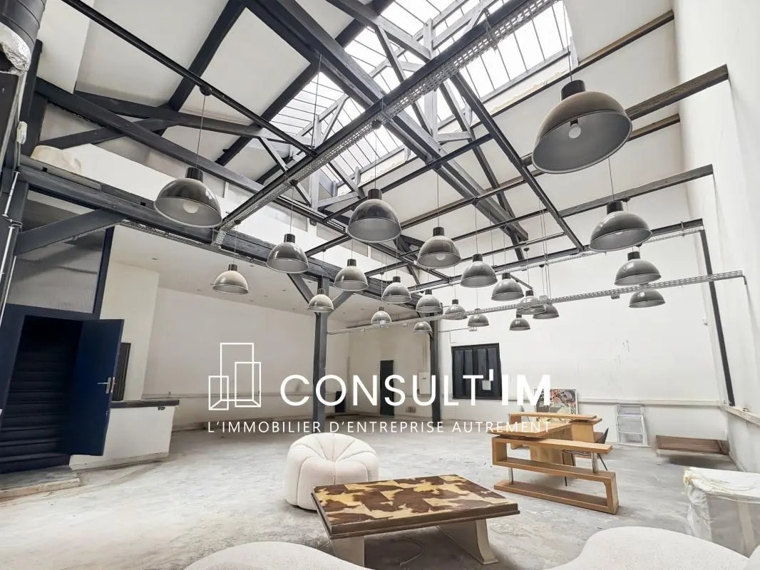 Bureau dans Paris à vendre Photo de l’immeuble– Image 1 sur 8