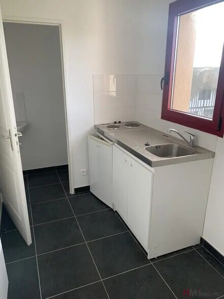 Bureau dans Saint-Romain-de-Colbosc à louer - Photo de l’immeuble – Image 3 sur 6