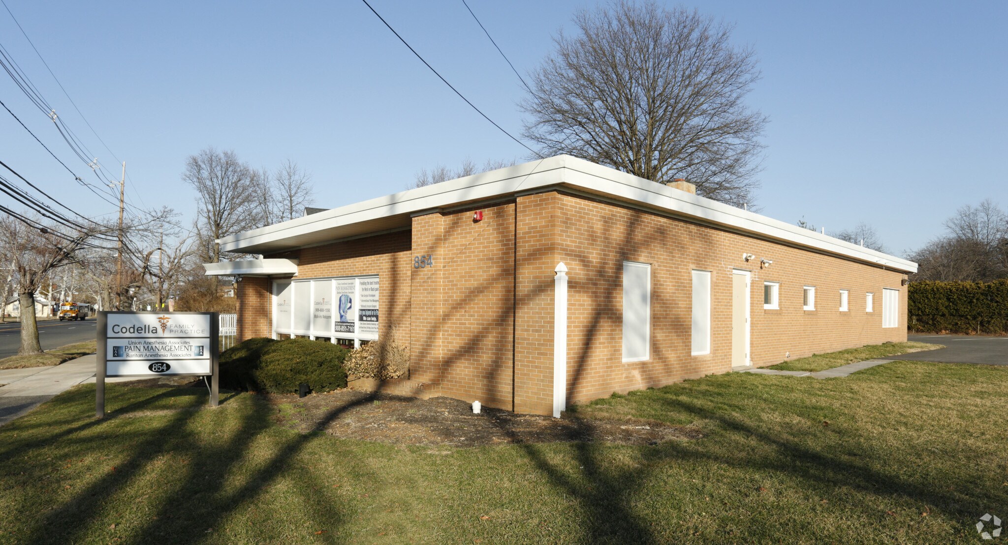 854 Livingston Ave, North Brunswick, NJ à vendre Photo principale– Image 1 sur 5
