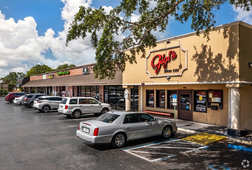 5921 4th St N, Saint Petersburg, FL à louer - Photo de l’immeuble – Image 2 sur 11