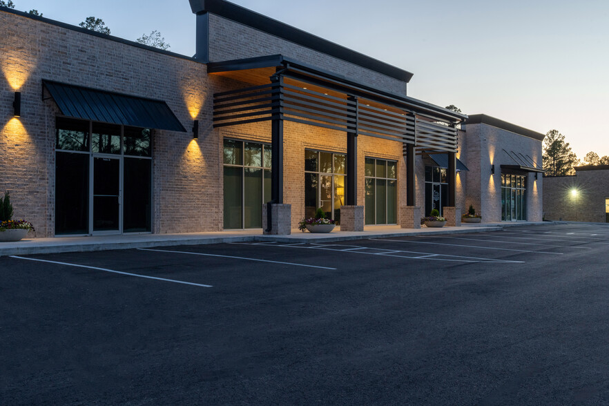 4 Commerce Dr, Hot Springs Village, AR à louer - Photo principale – Image 1 sur 4