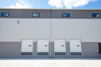 Plus de détails pour 340-350 Research Dr, Pittston Township, PA - Industriel/Logistique à louer