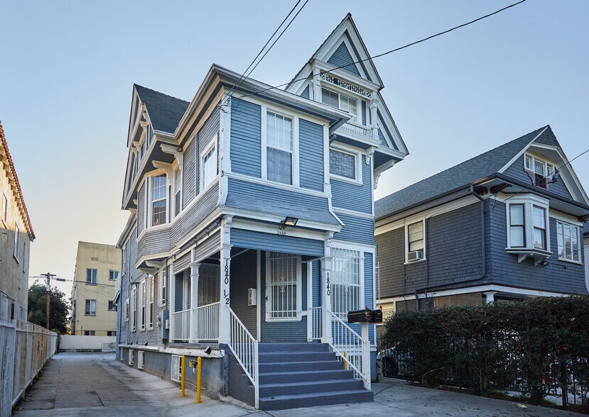 1840 W 11th Pl, Los Angeles, CA à vendre - Photo de l’immeuble – Image 3 sur 22
