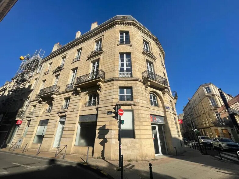 Bureau dans Bordeaux à louer - Photo de l’immeuble – Image 1 sur 30