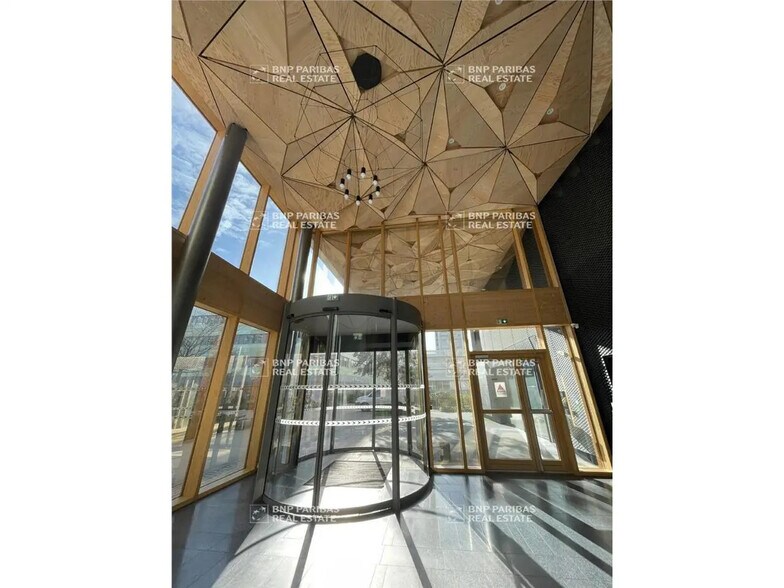 Bureau dans Nantes à louer - Photo de l’immeuble – Image 3 sur 14