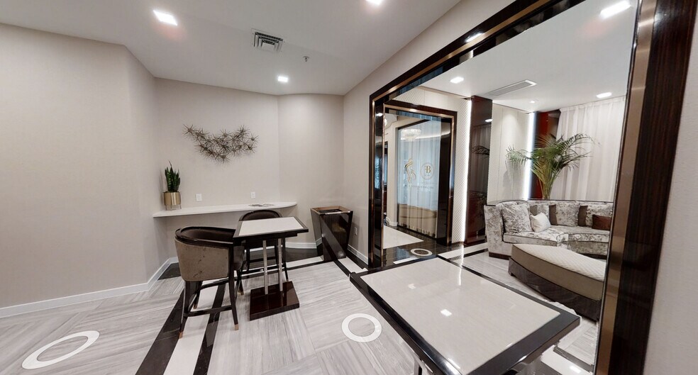 13502 Dallas Parkway Suite #230, Frisco, TX à vendre - Photo principale – Image 1 sur 6