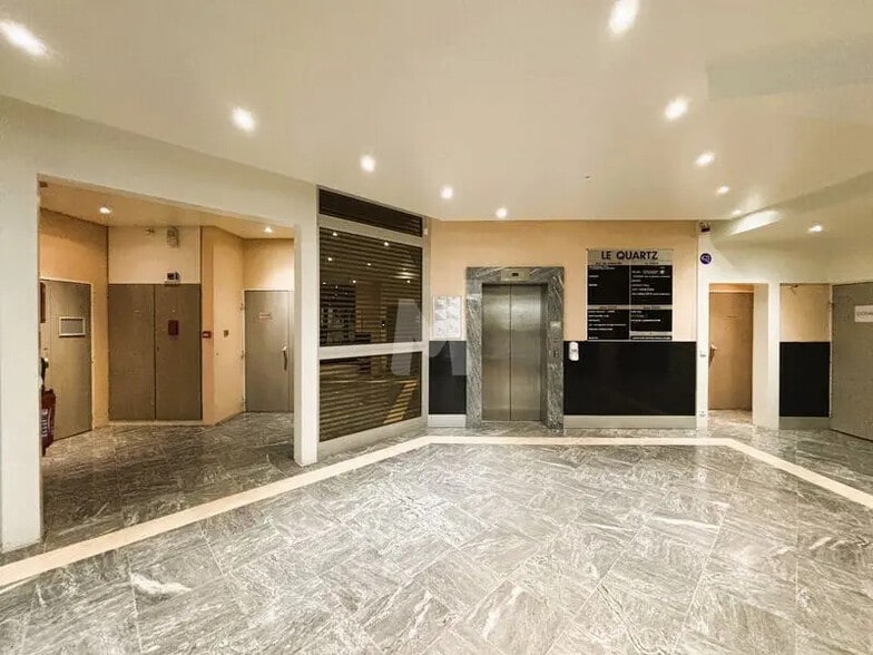 58 Chemin De La Justice, Châtenay-Malabry à vendre - Hall d’entrée – Image 2 sur 8