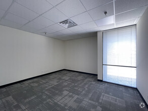 3700 Fredericksburg Rd, San Antonio, TX à louer Photo intérieure– Image 2 sur 6