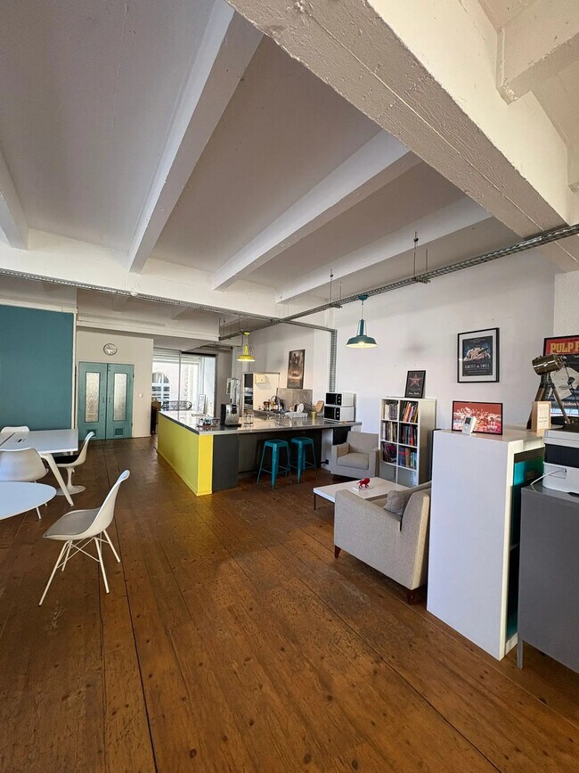 Plus de détails pour 32 Bis Quai Arloing, Lyon - Bureau à louer