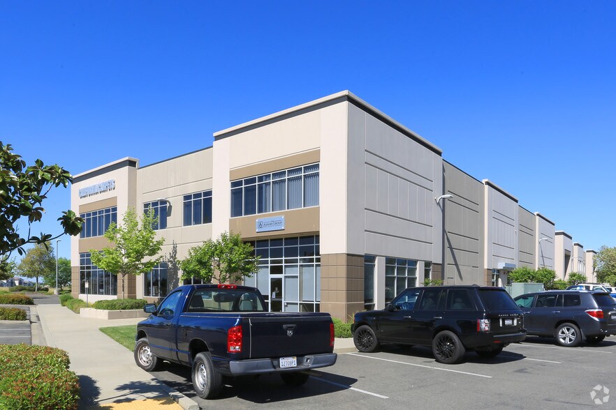 5842-5854 Lonetree Blvd, Rocklin, CA à louer - Photo de l’immeuble – Image 3 sur 10