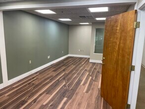 871 Turnpike St, North Andover, MA à louer Photo intérieure– Image 2 sur 7