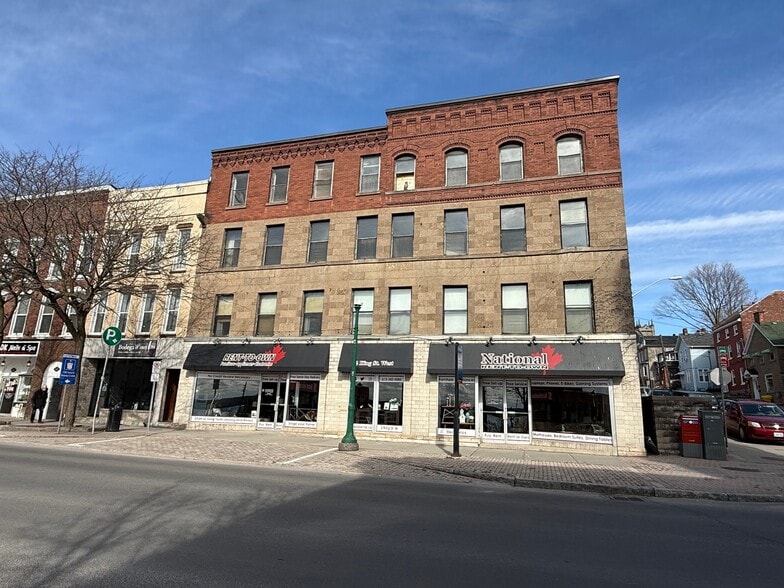 2 King St W, Brockville, ON à vendre - Photo de l’immeuble – Image 2 sur 8