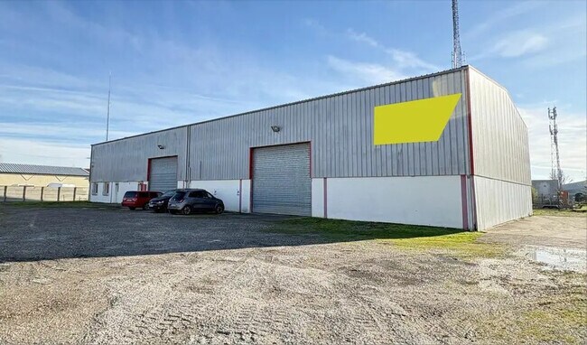Plus de détails pour Bureau, Industriel/Logistique à louer