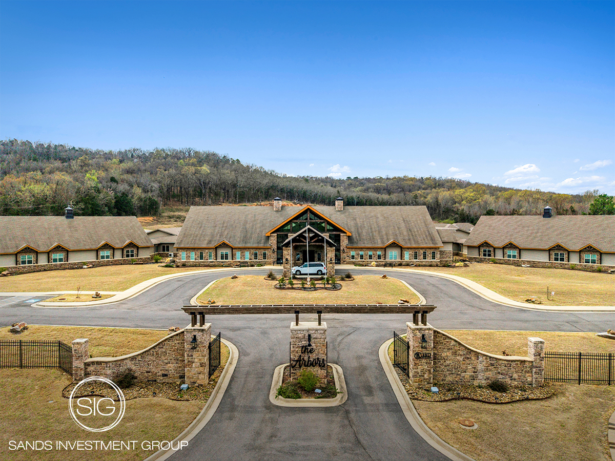 697 Bradley Cove Rd, Russellville, AR à vendre Photo principale– Image 1 sur 6