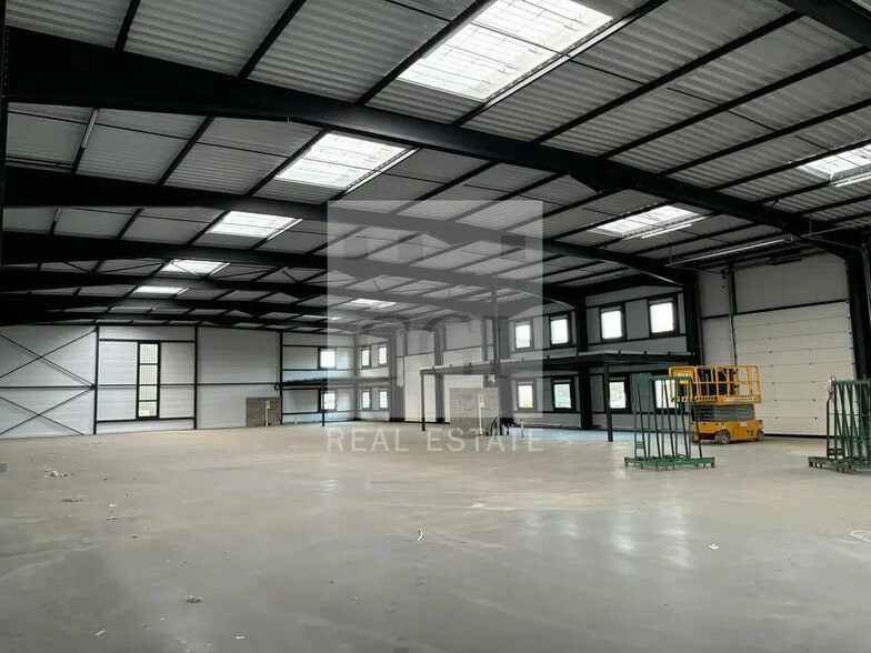 Local d'activités dans Villefranche-sur-Saône à vendre - Photo intérieure – Image 3 sur 10