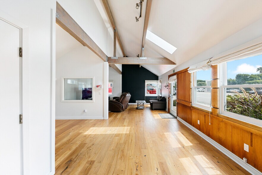 22467 Pacific Coast Hwy, Malibu, CA à vendre - Photo de l’immeuble – Image 3 sur 27