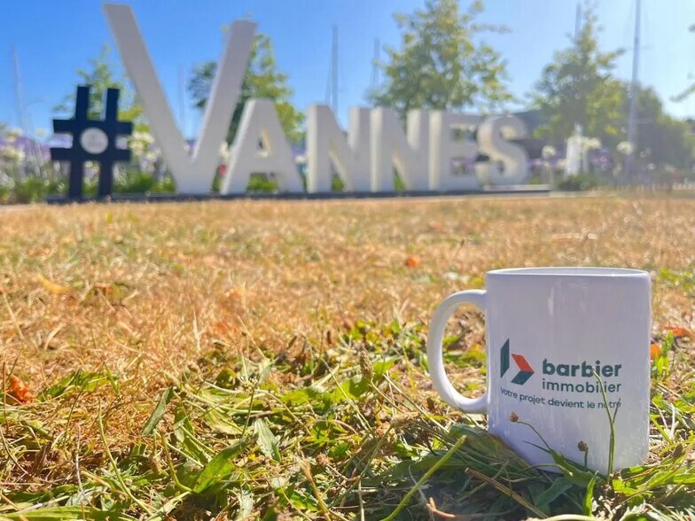 Bureau dans Vannes à louer - Photo de l’immeuble – Image 3 sur 5