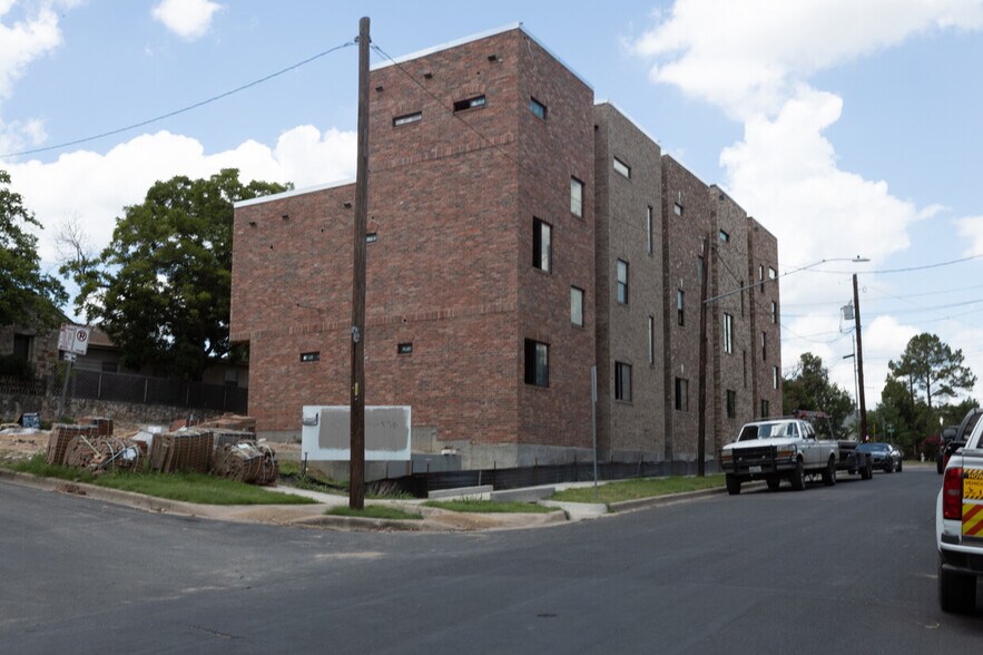 800 Lydia St, Austin, TX à louer - Photo de l’immeuble – Image 3 sur 40