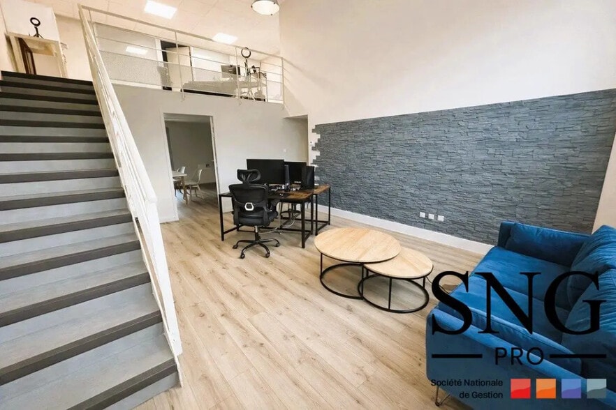 Bureau dans Venelles à vendre - Photo intérieure – Image 2 sur 8