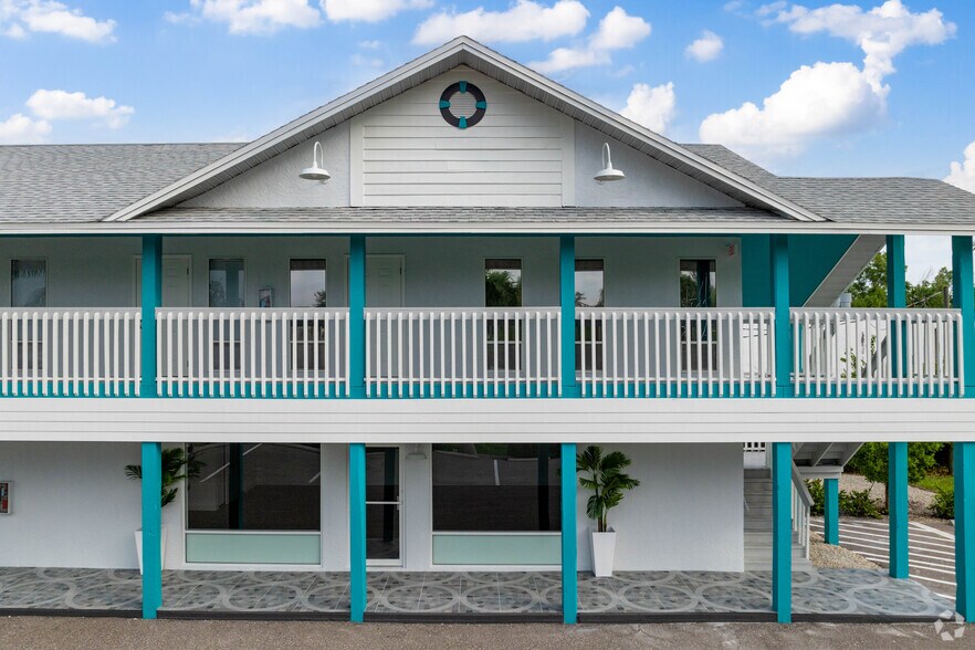 16387 S Tamiami Trl, Fort Myers, FL à vendre - Photo de l’immeuble – Image 2 sur 12