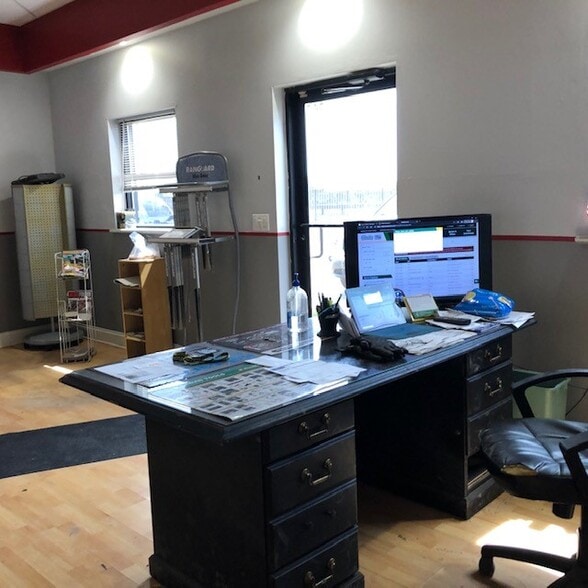 962 Neubling Ave, Evansville, IN à vendre - Photo intérieure – Image 2 sur 13