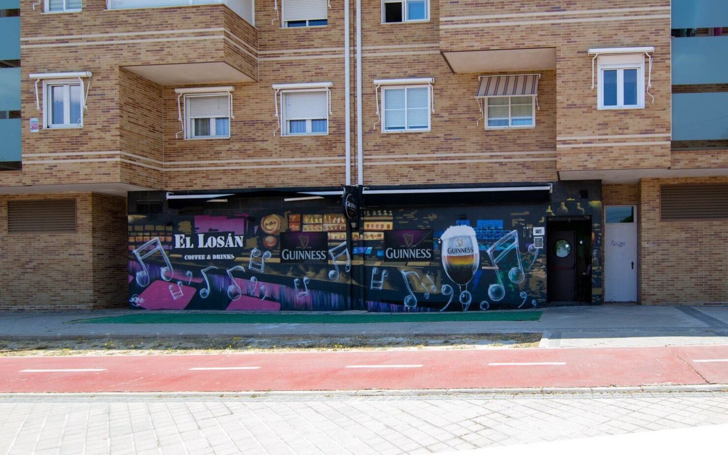 Local commercial dans Arroyomolinos, Madrid à louer Photo intérieure– Image 1 sur 14