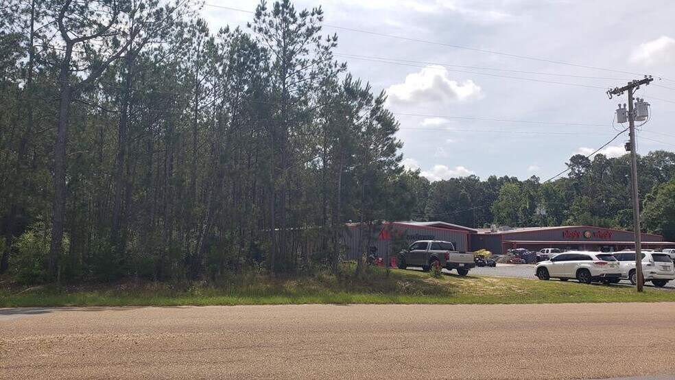300 N Industrial Park Dr, Liberty, MS à vendre - Photo de l’immeuble – Image 2 sur 24